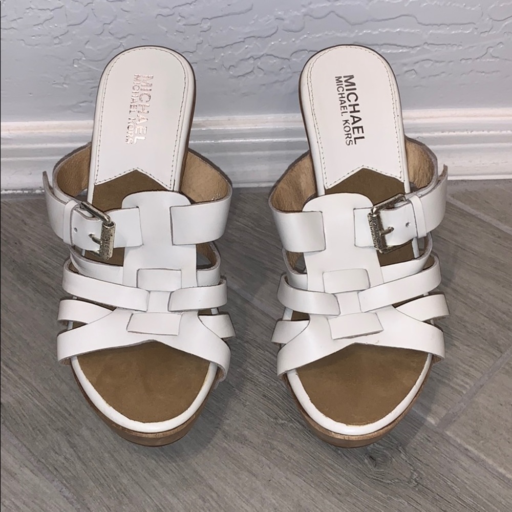 Michael Michael Kors white leather heels